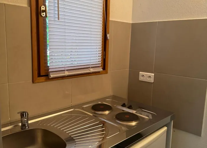 Vakantiehuis Pour 2 Personnes A 700m De La De Palombaggia *